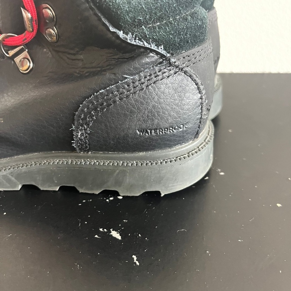 Sorel Unisex Madson Black Waterproof Hiker Boots Size 2 Style NY2994-010 - Picture 2 of 8